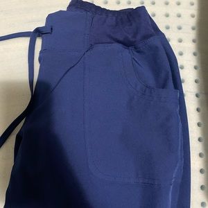 Heart and soul jogger scrubs. Worn a handful of times.